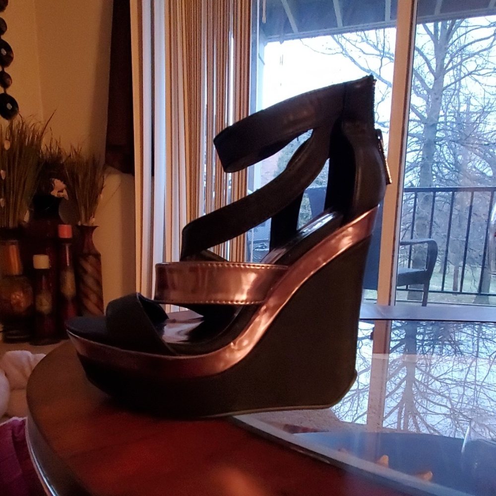 Wedges - Picture 2 of 4